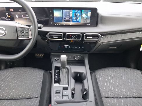 New 2027 Nissan Sentra SV FWD image 4