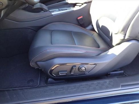 Used 2024 Dodge Charger R/T w/ Plus Group image 10