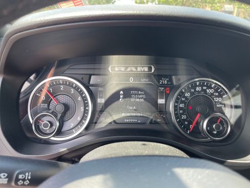Used 2019 RAM 1500 Big Horn RWD image 4