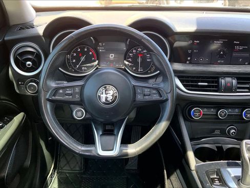 Used 2021 Alfa Romeo Stelvio Sprint w/ Nero Edizione AWD/4WD image 6