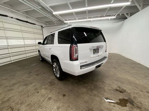Used 2016 GMC Yukon Denali w/ Open Road Package image 4