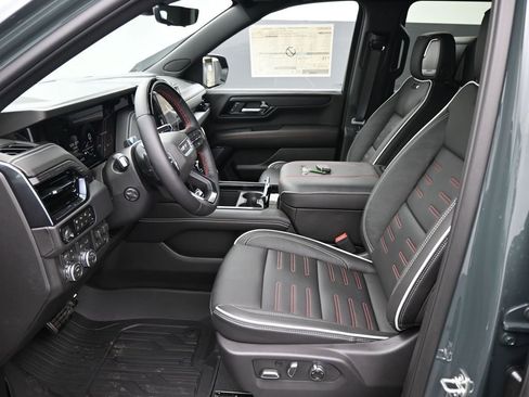 New 2026 Buick Envision Sport Touring image 9