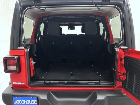 Used 2025 Jeep Wrangler Unlimited Sport AWD/4WD image 21