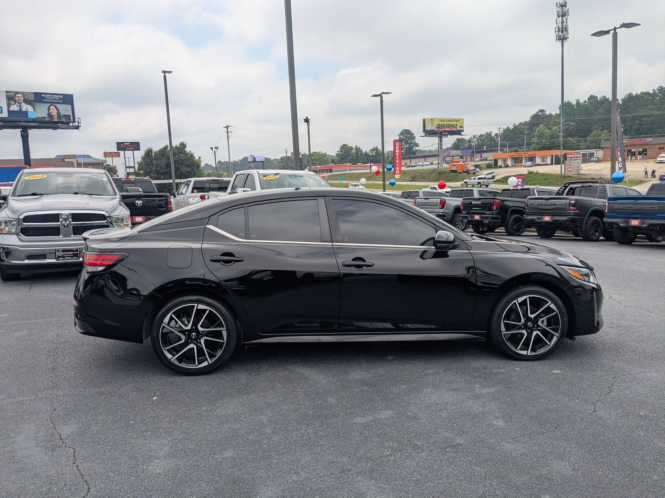 Used 2024 Nissan Sentra SR FWD image 4