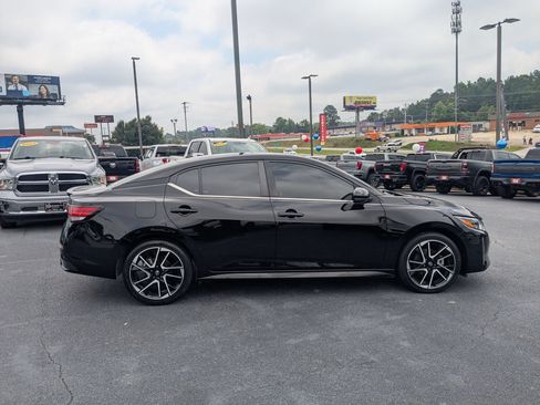 Used 2024 Nissan Sentra SR FWD image 4