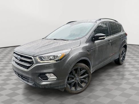 Used 2019 Ford Escape Titanium AWD/4WD image 1