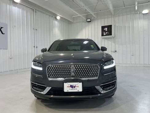 Used 2019 Lincoln Nautilus Reserve image 16