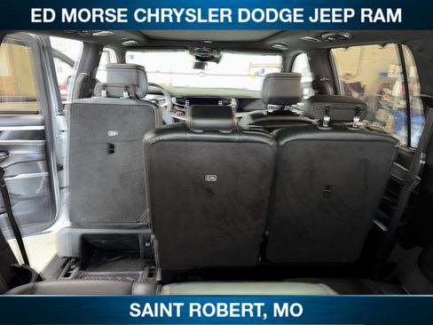 Used 2023 Jeep Grand Wagoneer L Series III AWD/4WD image 45
