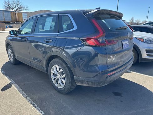 Used 2023 Honda CR-V LX image 4
