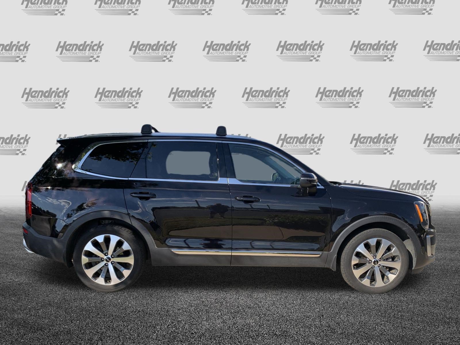 Used 2022 Kia Telluride EX w/ EX Premium Package FWD image 11