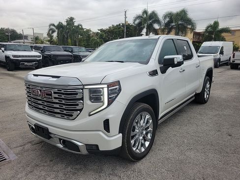 Used 2024 GMC Sierra 1500 Denali image 2