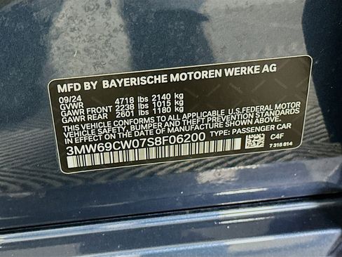 Used 2025 BMW 330i Sedan image 12