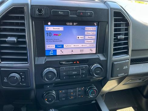 Used 2018 Ford F150 XLT w/ Equipment Group 302A Luxury AWD/4WD image 15