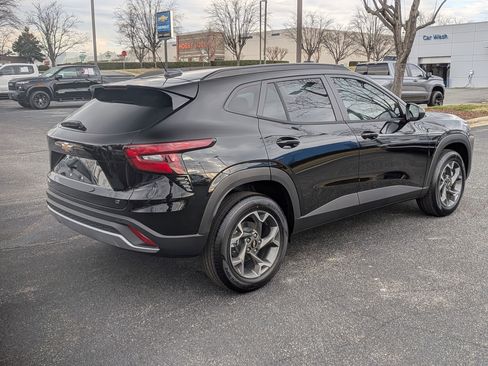 New 2026 Chevrolet Trax LT image 8