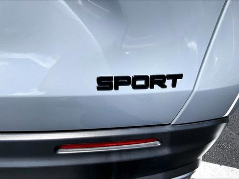 Used 2024 Honda HR-V Sport image 8