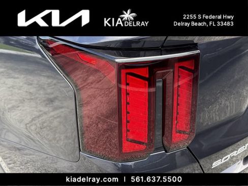 Used 2025 Kia Sorento EX w/ Panoramic Sunroof Package FWD image 7