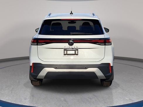New 2026 Volkswagen Tiguan S FWD image 6