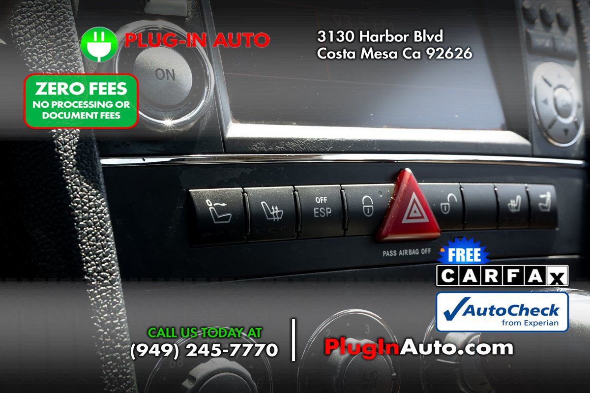 Used 2011 Mercedes-Benz SLK 300 image 22