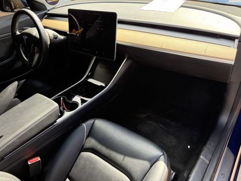 Used 2019 Tesla Model 3 Standard Range Plus RWD image 8