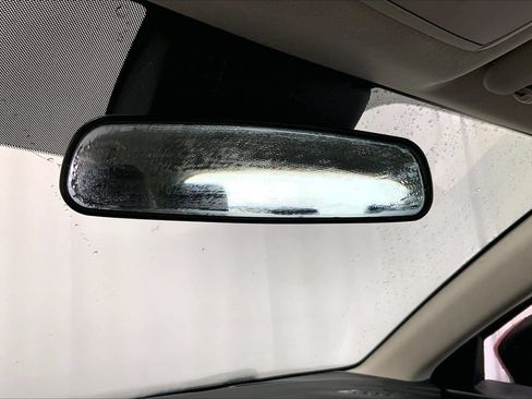 Used 2018 MAZDA MAZDA3 Touring FWD image 17
