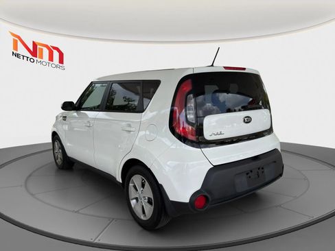 Used 2016 Kia Soul FWD image 3