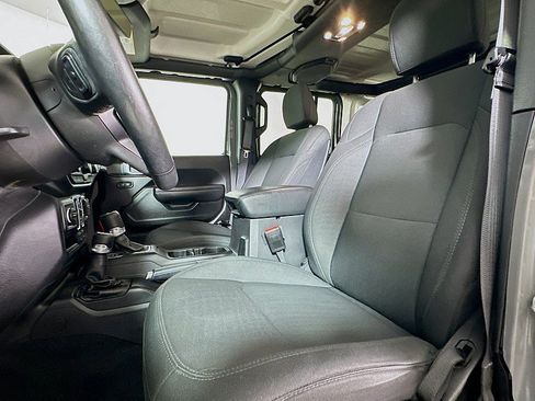 Used 2021 Jeep Wrangler Unlimited Sport AWD/4WD image 11