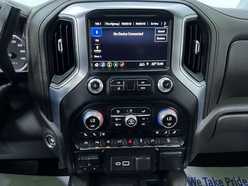Used 2019 GMC Sierra 1500 SLT w/ SLT Premium Plus Package AWD/4WD image 22