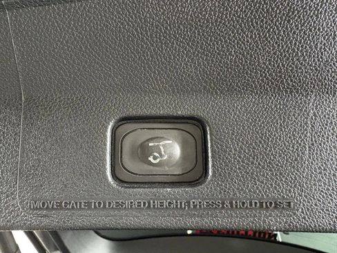 Used 2019 Ford Explorer Limited image 81