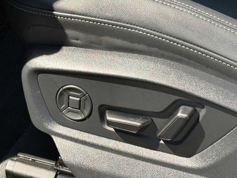 New 2025 Audi Q8 Premium Plus image 23