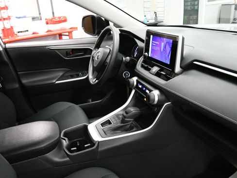 Certified 2024 Toyota RAV4 LE image 27