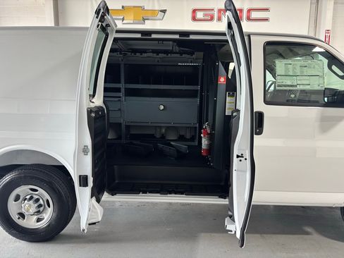 New 2025 Chevrolet Express 2500 Work Van w/ Driver Convenience Package image 29
