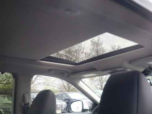 New 2026 Nissan Rogue Platinum AWD/4WD image 24