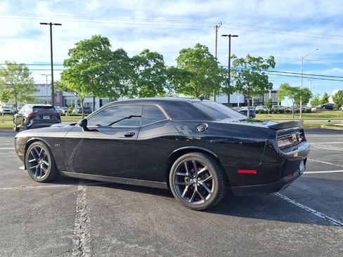Used 2023 Dodge Challenger R/T w/ Plus Package RWD image 2
