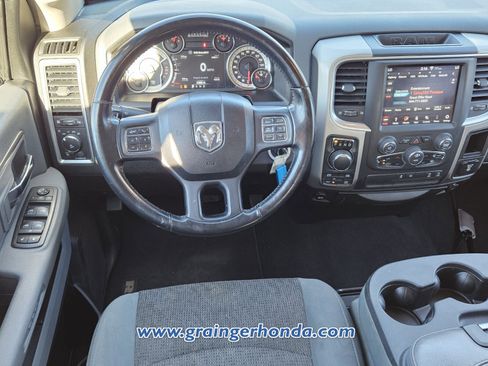 Used 2019 RAM 1500 Big Horn image 12