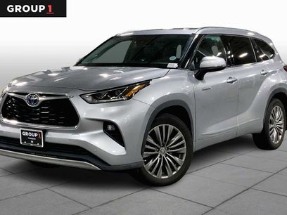Used 2021 Toyota Highlander Platinum
