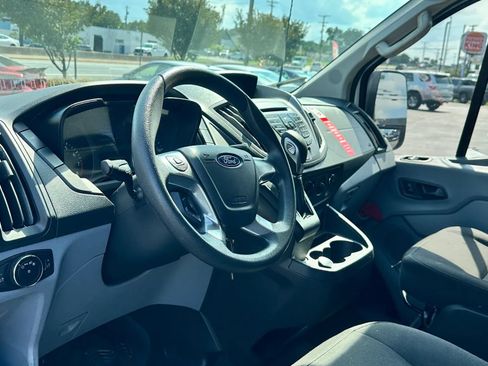 Used 2019 Ford Transit 350 XLT RWD image 6