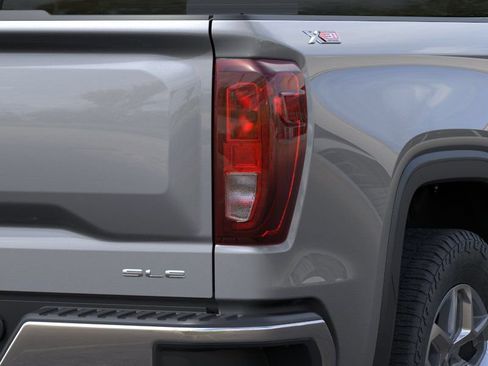 New 2026 GMC Sierra 1500 SLE AWD/4WD image 11