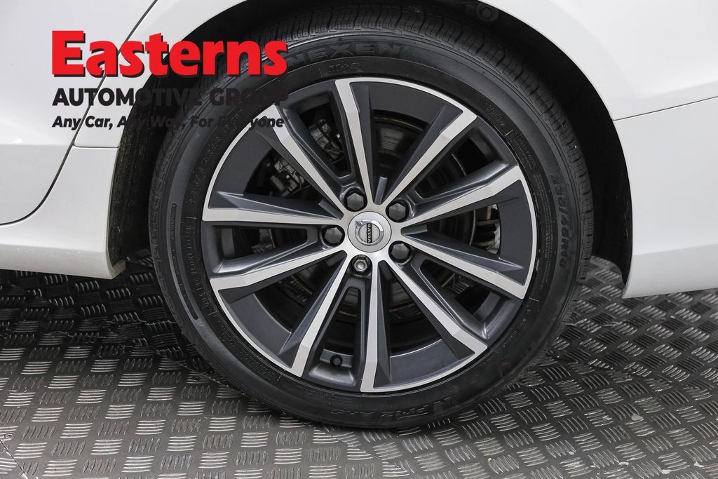 Used 2022 Volvo S60 B5 Inscription FWD image 35