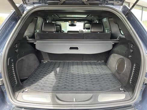 Used 2021 Jeep Grand Cherokee Overland AWD/4WD image 32