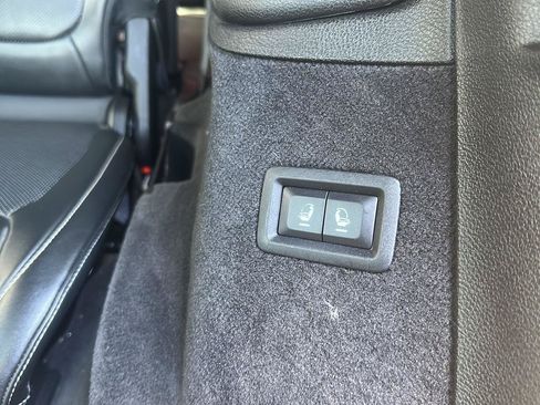 Used 2021 Jeep Grand Cherokee L Overland w/ Luxury Tech Group IV AWD/4WD image 28