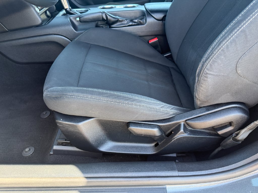 Used 2020 Ford Mustang Coupe w/ Black Accent Package RWD image 10