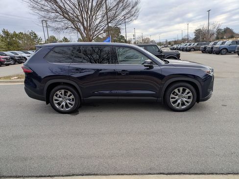 Used 2025 Toyota Grand Highlander AWD Hybrid image 3