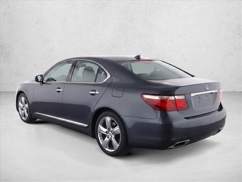 Used 2011 Lexus LS 460 w/ Comfort Pkg RWD image 5