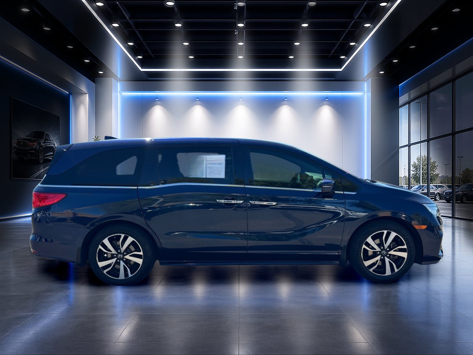 Used 2019 Honda Odyssey Elite image 3