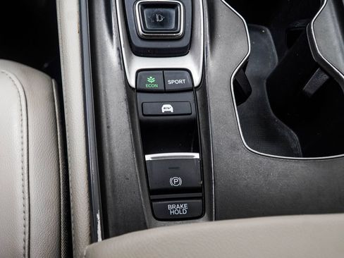 Used 2018 Honda Accord Touring image 21