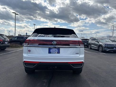 New 2026 Volkswagen Atlas Cross Sport SE AWD/4WD image 7