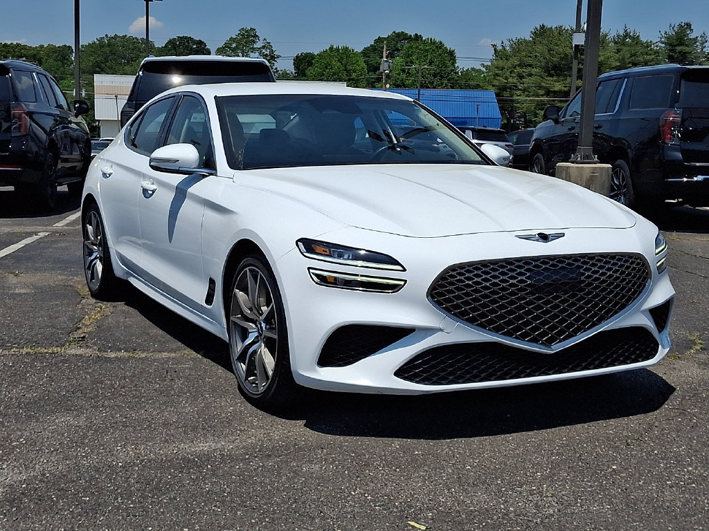Used 2023 Genesis G70 2.0T AWD/4WD image 2