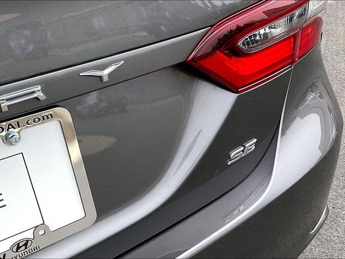 Used 2024 Toyota Camry SE image 24