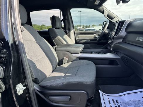 Used 2021 RAM 1500 Big Horn AWD/4WD image 30
