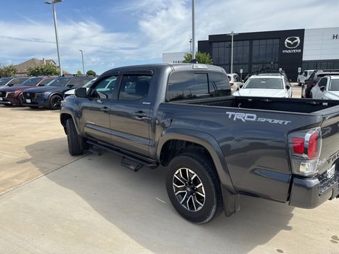 Used 2023 Toyota Tacoma TRD Sport w/ Technology Package RWD image 13